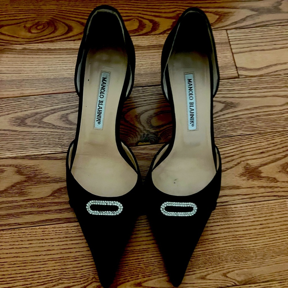 Size 38 satin D’orsay Manolo Blahnik pumps